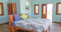 Sea Dragon Three Bedroom Cottage Treasure Beach Exteriör bild